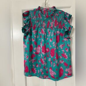Ladies Floral Top Size Large